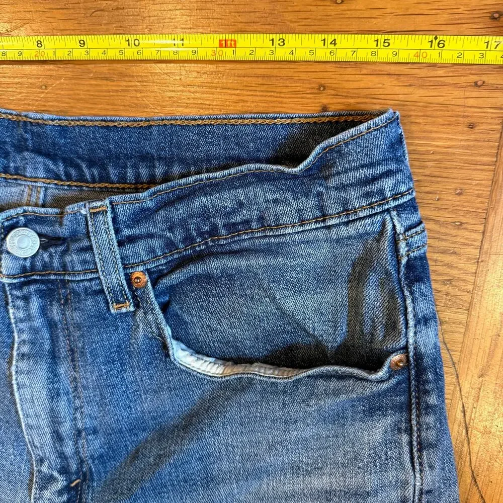 Levi's 505 Reg Fit Jeans Mens 34x30 Light Wash Blue Denim Straight Leg Frayed